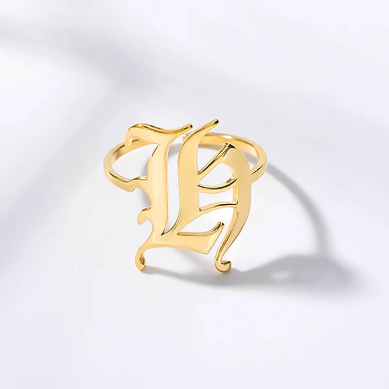 Anel Elegance Inicial - Sua Marca Pessoal - Banhado em Ouro 18K