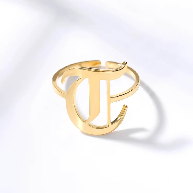 Anel Elegance Inicial - Sua Marca Pessoal - Banhado em Ouro 18K