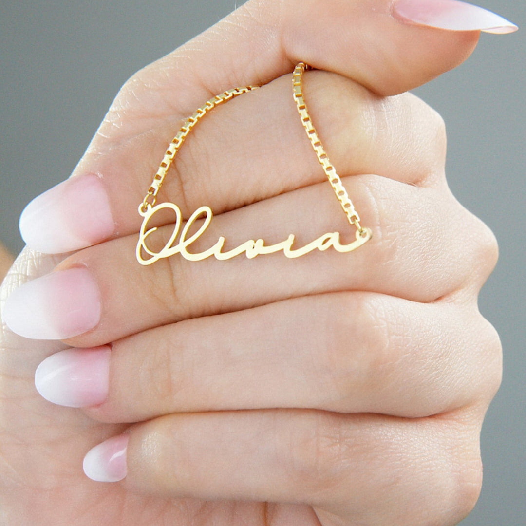 Colar Personalizado com nome banhado a Ouro 18k