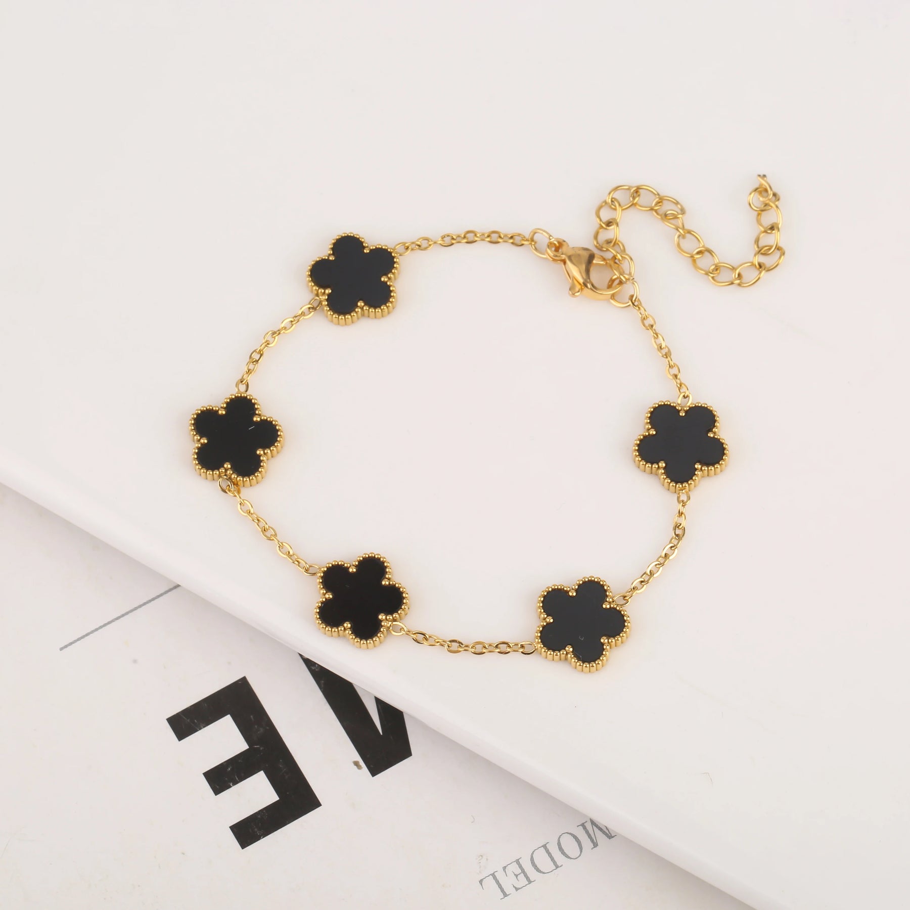 Pulseira Trevo de 4 folhas Elegância | Banhado em ouro 18K