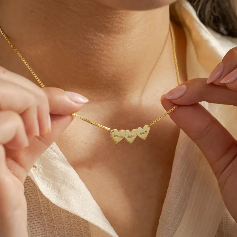 Colar Corações de Amor | Banhado em Ouro 18K