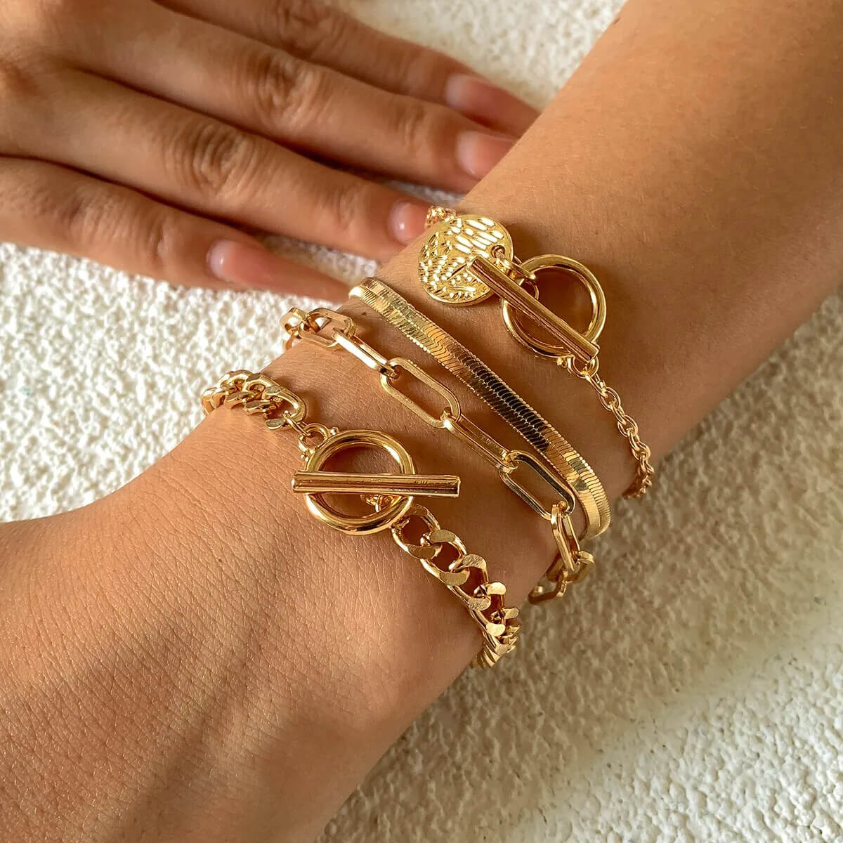 Conjunto 4 Pulseiras Banhadas em Ouro 18k - Compre 2, leve 4!