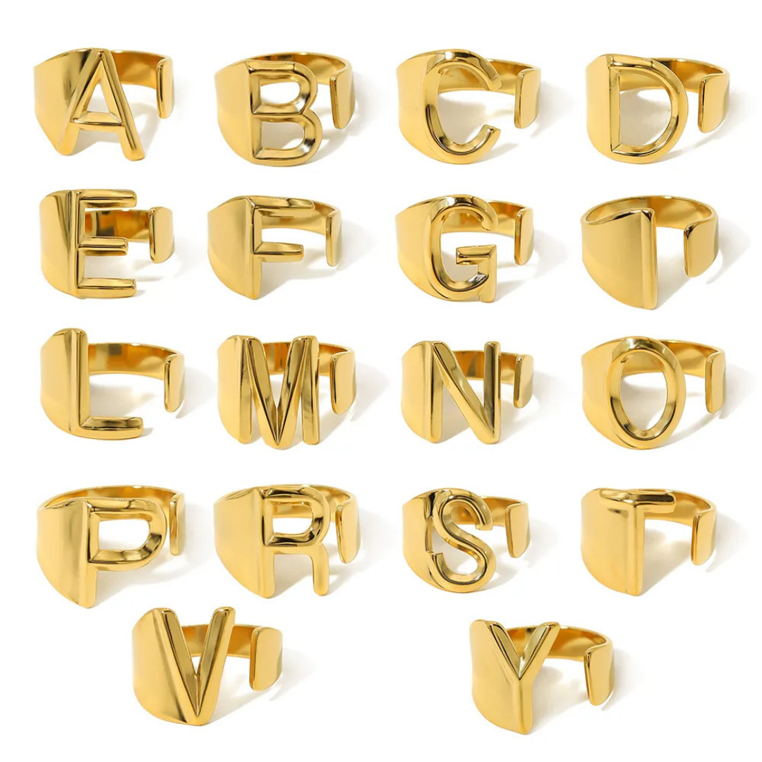 Anel Estilo com Iniciais Banhado em Ouro 18K Ajustável