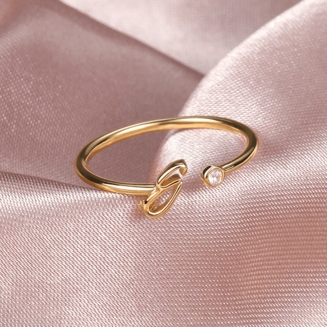Anel com Inicial - Banhado em ouro 18k