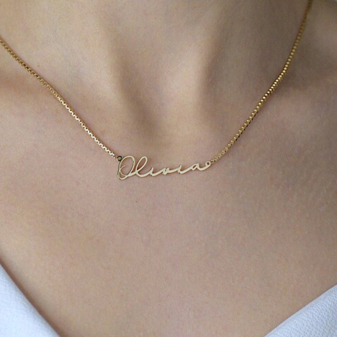 Colar Personalizado com nome banhado a Ouro 18k
