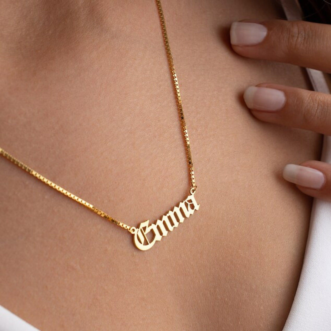 Colar Personalizado com nome banhado a Ouro 18k