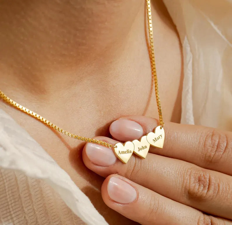 Colar Corações de Amor | Banhado em Ouro 18K