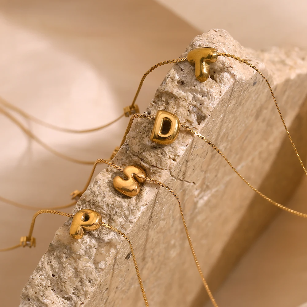 Ponto de Luz & Inicial | Colar + Pingente Banhado em Ouro 18K