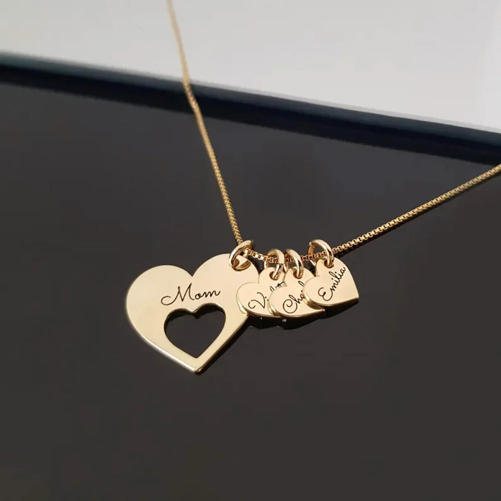 Colar Corações da Mãe – Personalizado com os Nomes dos Filhos