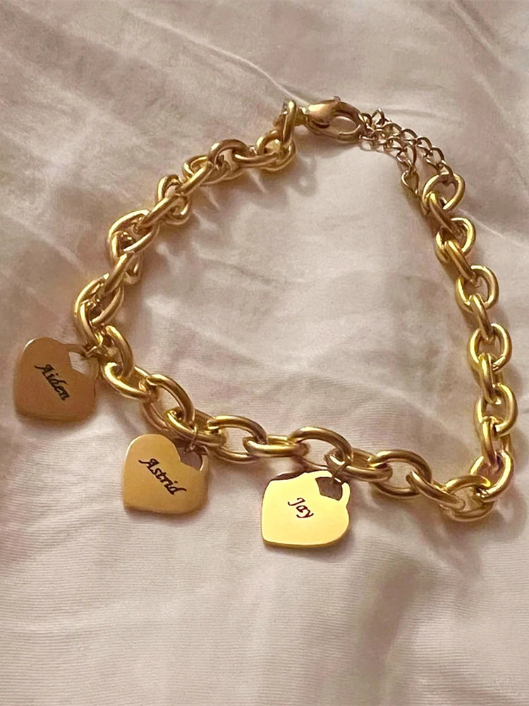 Pulseira Lembrança Viva – Personalize com Nome e Coração