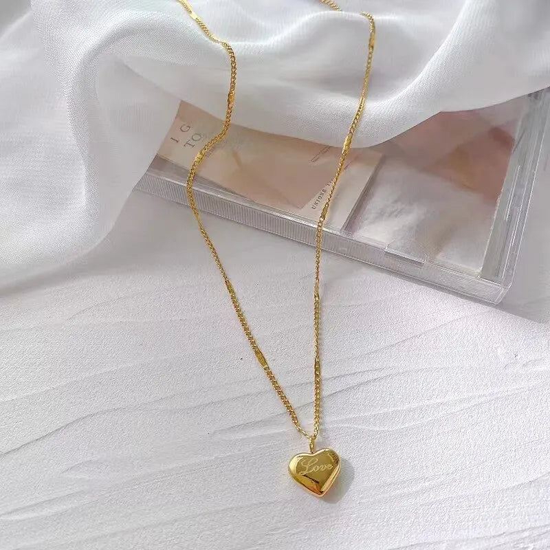 Colar Coração de Pêssego | Banhado em Ouro 18k