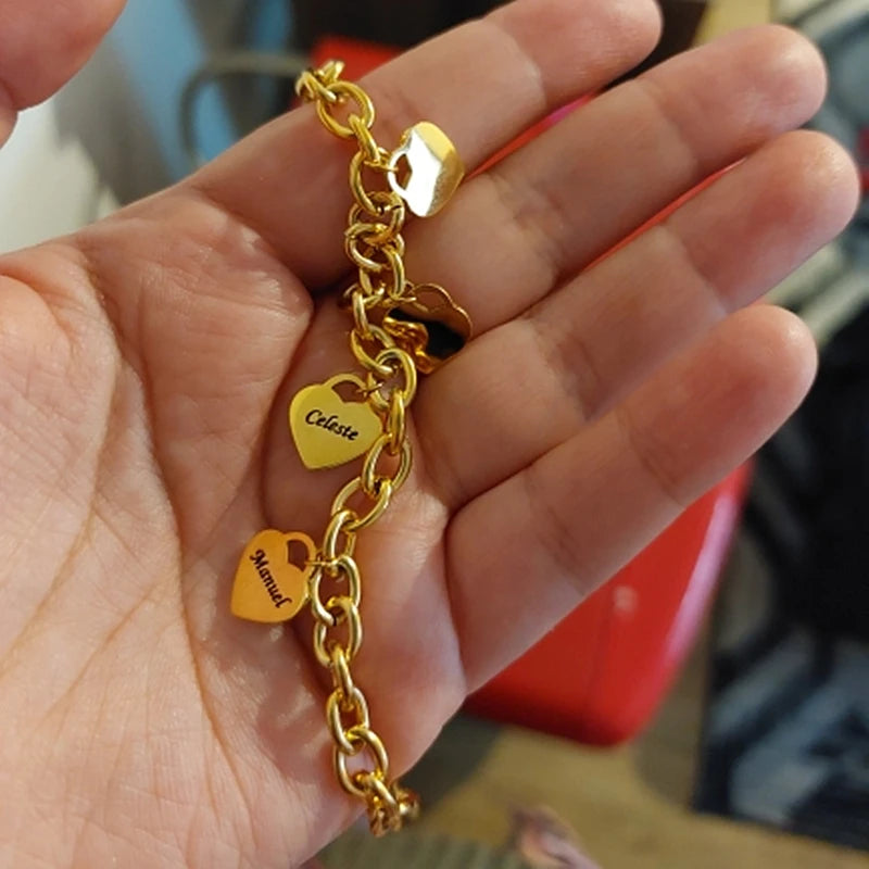 Pulseira Lembrança Viva – Personalize com Nome e Coração