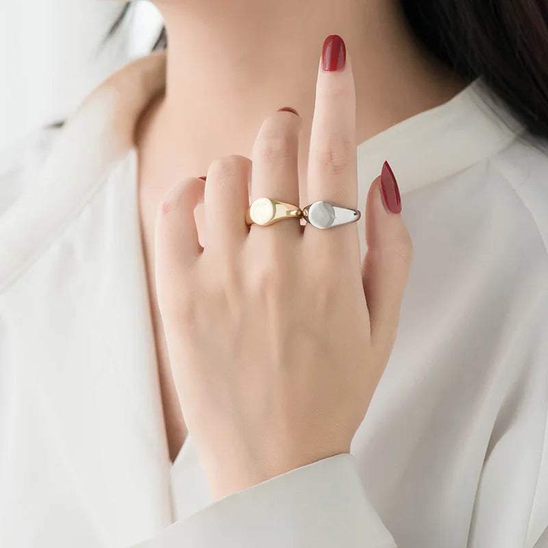Anel de Dedinho Floreá | Banhado em Ouro 18k