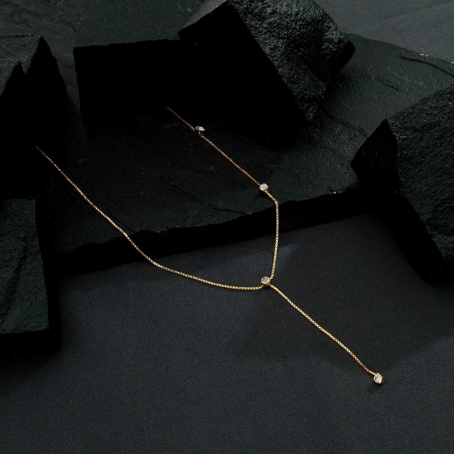 Colar Dourado Gravatinha com Pontos de Luz em Zircônia | Prestige