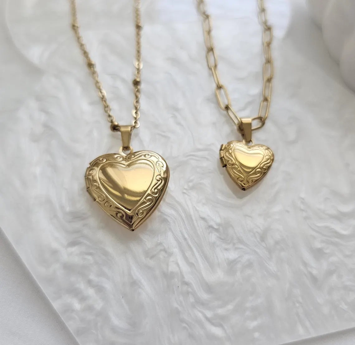 Relicário Coração Dourado | Banhado em Ouro 18K