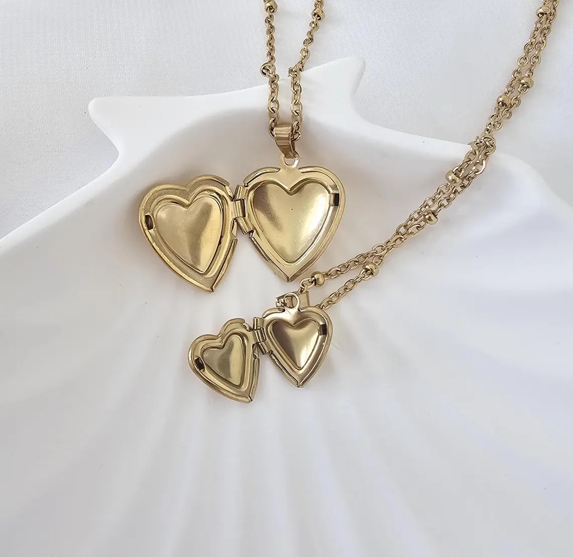 Relicário Coração Dourado | Banhado em Ouro 18K