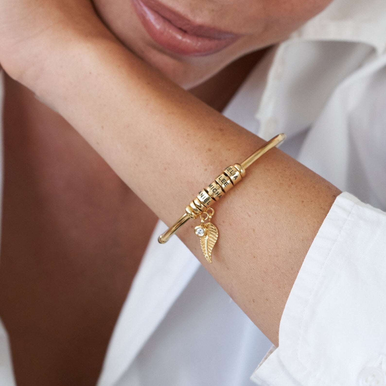 Pulseira Eternelle | Com Nome Gravado e Pingente de Asas