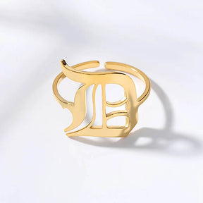 Anel Elegance Inicial - Sua Marca Pessoal - Banhado em Ouro 18K