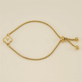 Pulseira de Trevo com Inicial - Banhado em Ouro 18K