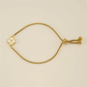 Pulseira de Trevo com Inicial - Banhado em Ouro 18K