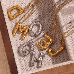 Colar 3D com Iniciais - Banhado em Ouro 18K