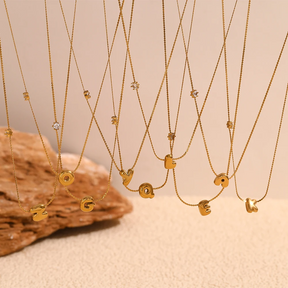 Ponto de Luz & Inicial | Colar + Pingente Banhado em Ouro 18K