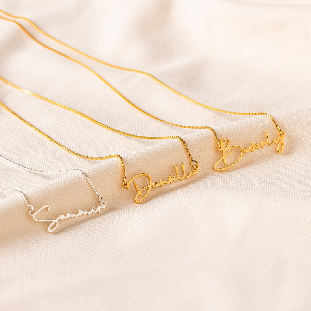 Colar Personalizado Encanto Signature | Banhado em Ouro 18K