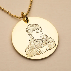 Luz Amor | Colar com foto no pingente | Banhado em Ouro 18K