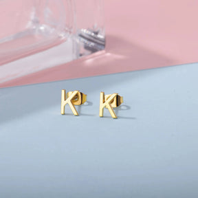 Brincos Minimalistas com letra Iniciais | Banhado em Ouro 18k