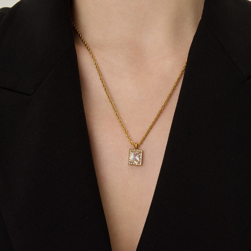 Colar Rede Baiana com Pingente Pedra Camile - Banhado em Ouro 18K