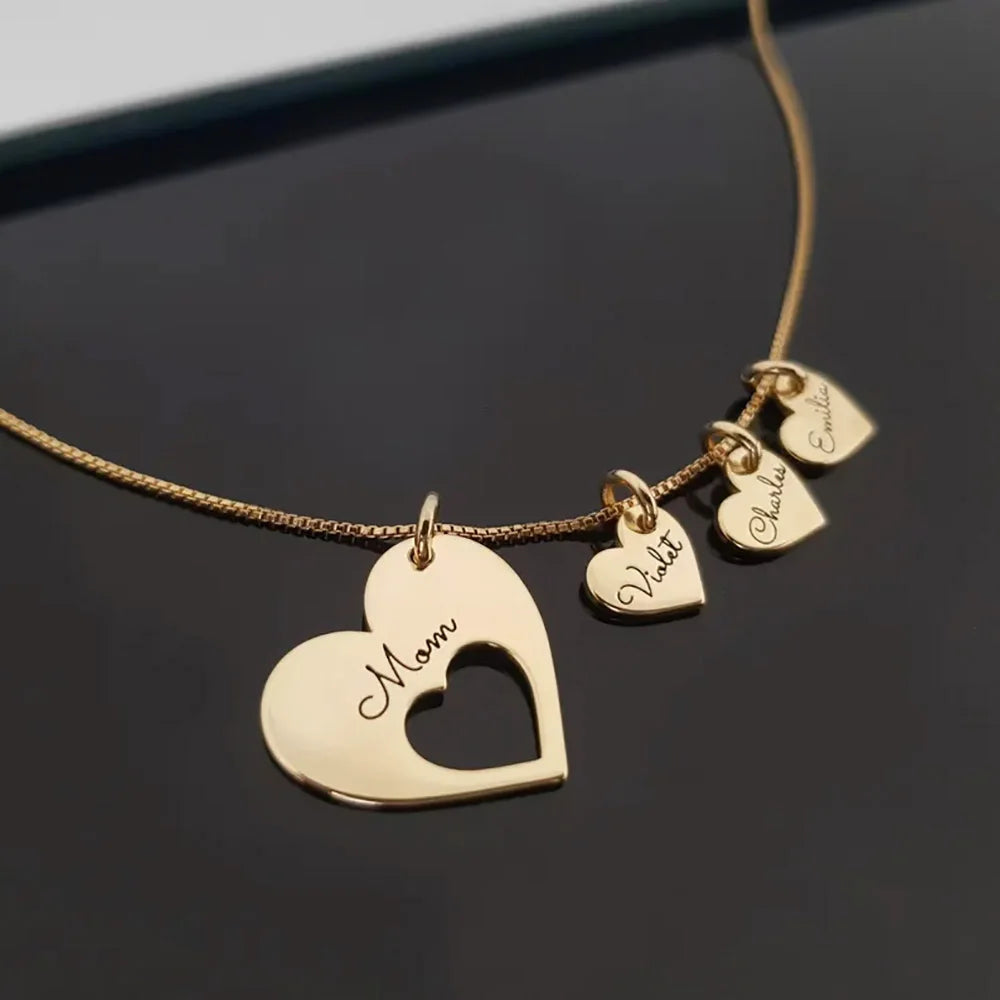 Colar Corações da Mãe – Personalizado com os Nomes dos Filhos