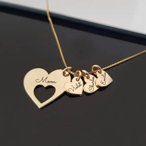 Colar Corações da Mãe – Personalizado com os Nomes dos Filhos
